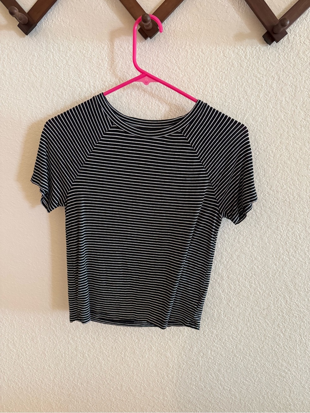 American Eagle Outfitters Black & White Striped Short Sleeve Tee